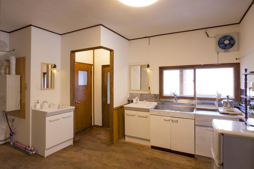 Guest House Sato Shoten Toyoura Exterior photo